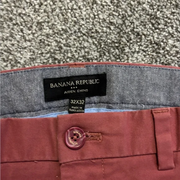 Banana Republic Aiden Chino coral color like new condition . Worn once. 32/32 - Picture 4 of 10